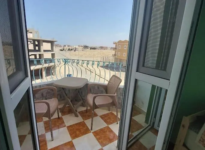 Spacious Coral Flat 2 Bedrooms And 3 Balconies