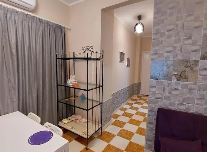Spacious Coral Flat 2 Bedrooms And 3 Balconies