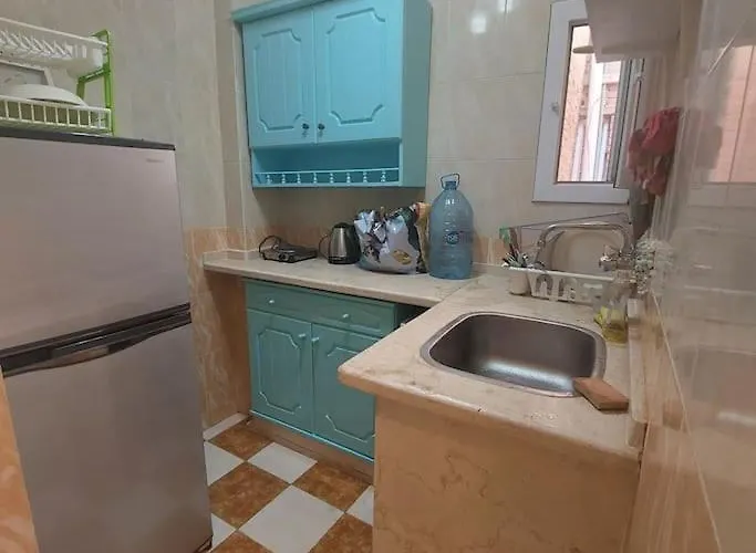 Spacious Coral Flat 2 Bedrooms And 3 Balconies *